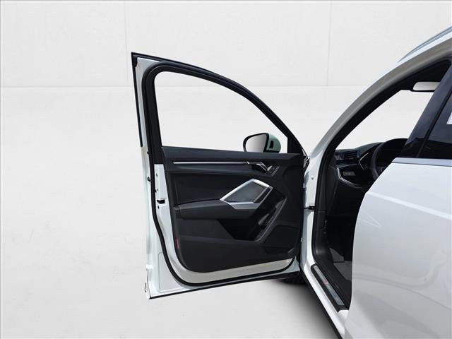 New 2025 Audi Q3 2.0T Premium w/ Convenience Package image 12