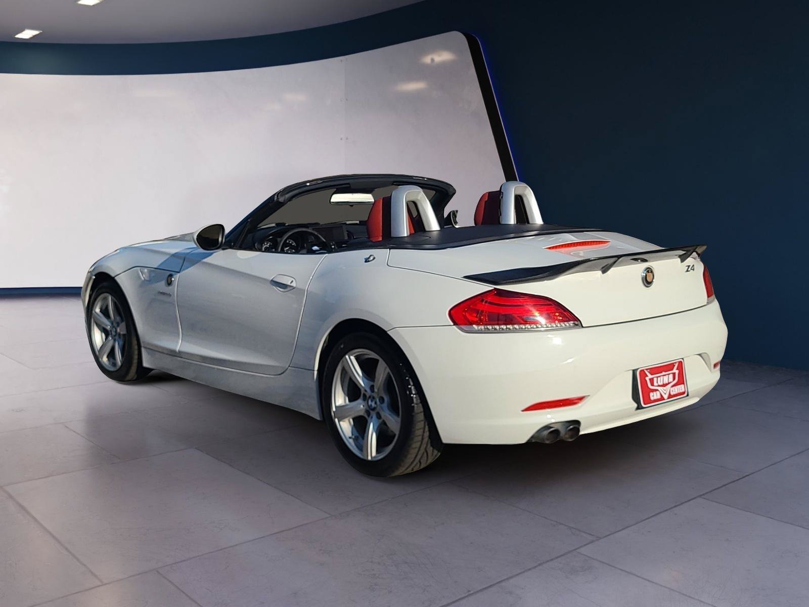 Used 2011 BMW Z4 sDrive30i RWD image 3