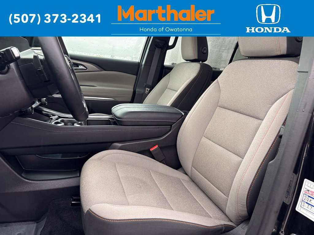 Used 2026 Chevrolet Traverse LT w/ Driver Confidence Package AWD/4WD image 10