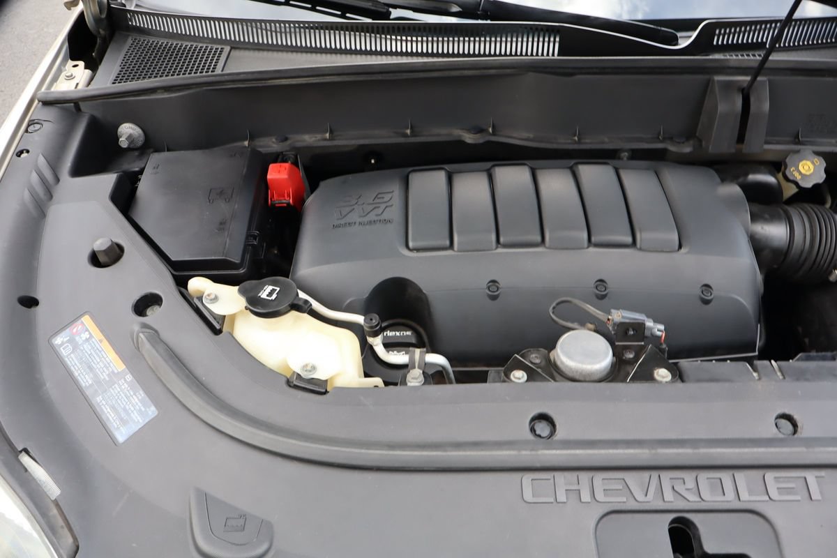 Used 2012 Chevrolet Traverse LT AWD/4WD image 38