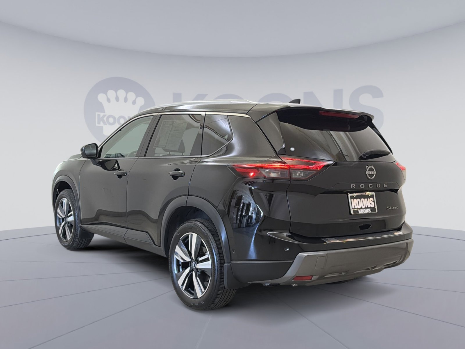 Used 2024 Nissan Rogue SL w/ SL Premium Package AWD/4WD image 8