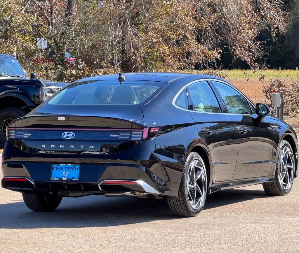 New 2026 Hyundai Sonata SEL FWD image 13