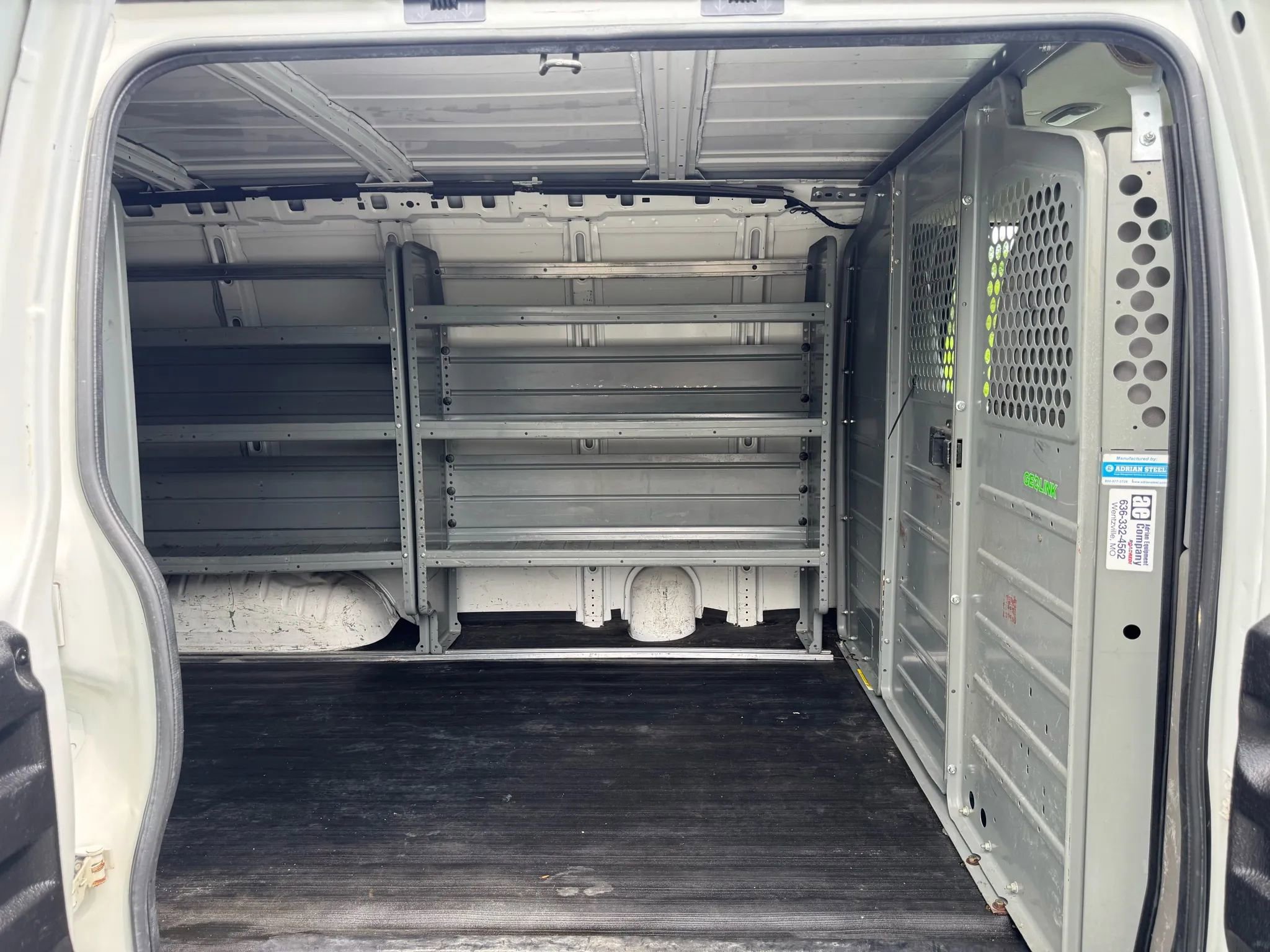 Used 2013 Chevrolet Express 3500 image 14