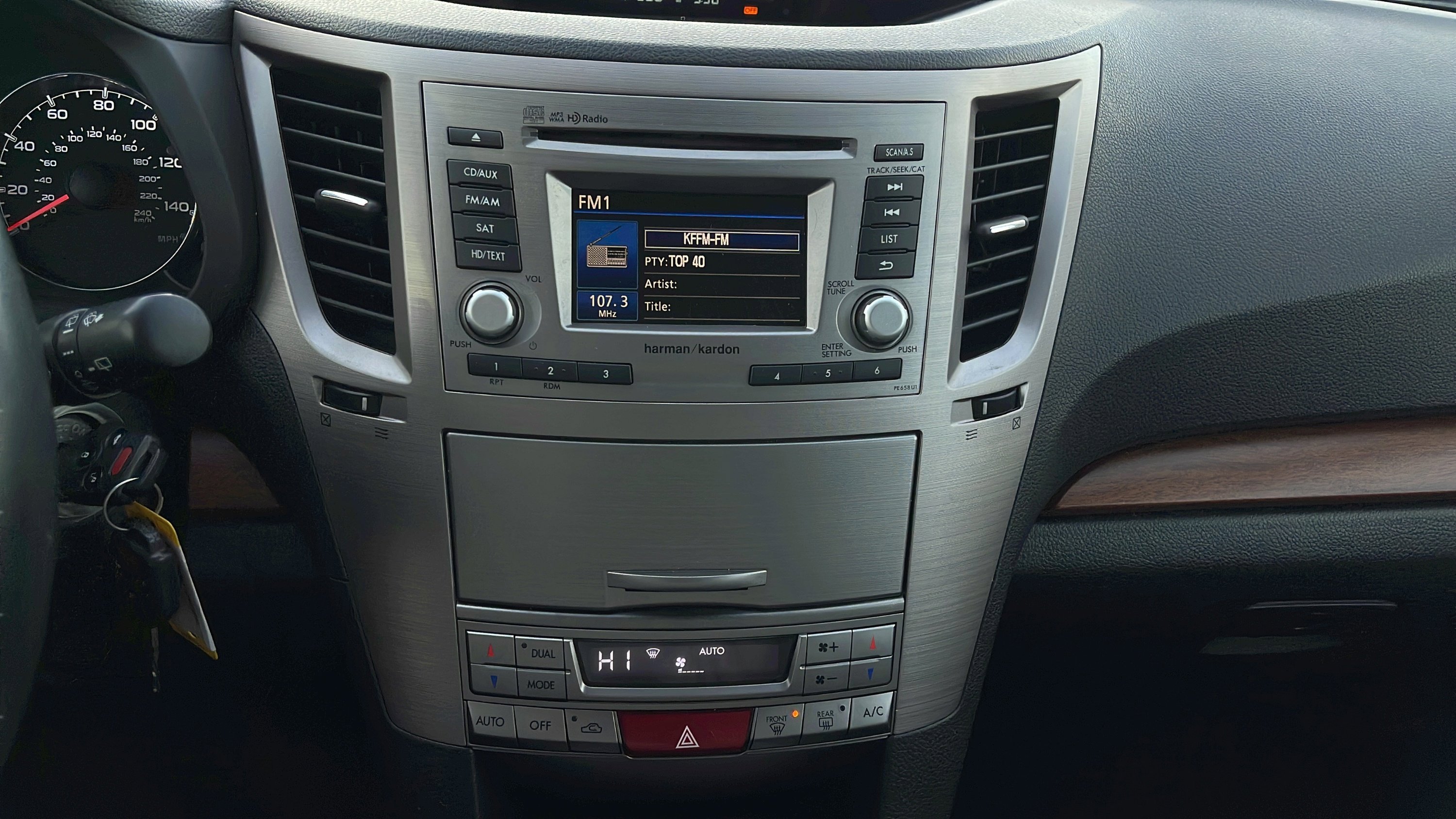 Used 2014 Subaru Outback 2.5i Limited w/ Moonroof Package image 15