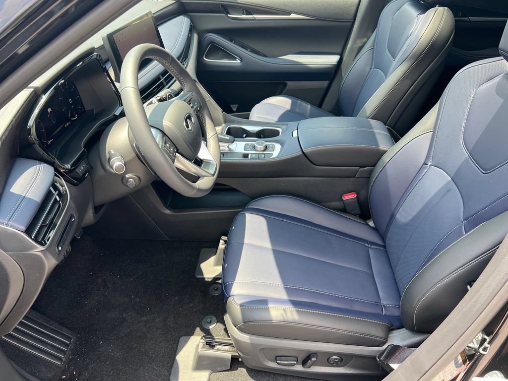 Certified 2026 INFINITI QX60 Sport w/ Dark Cargo Package AWD/4WD image 9