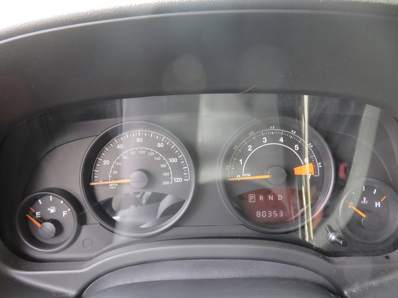 Used 2014 Jeep Patriot Latitude AWD/4WD image 15