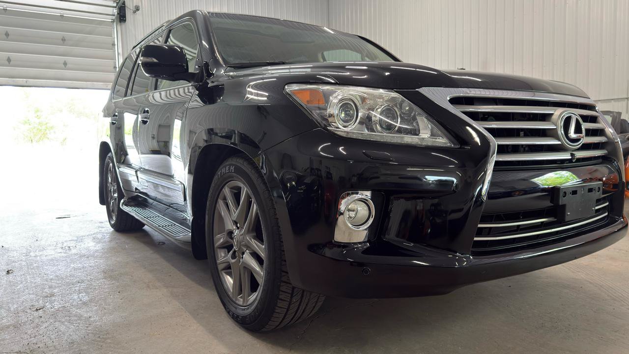 Used 2013 Lexus LX 570 4WD image 7