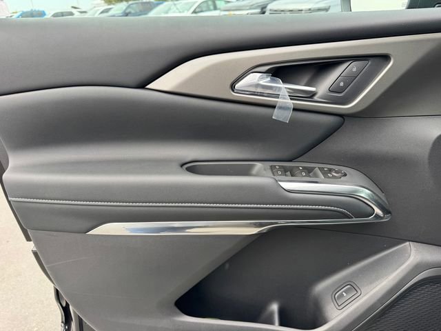 New 2026 Chevrolet Traverse LT w/ Midnight/Sport Edition FWD image 14