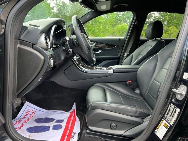 Used 2019 Mercedes-Benz GLC 300 4MATIC image 12