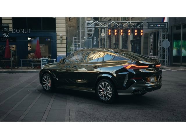 New 2026 BMW X6 M60i image 2