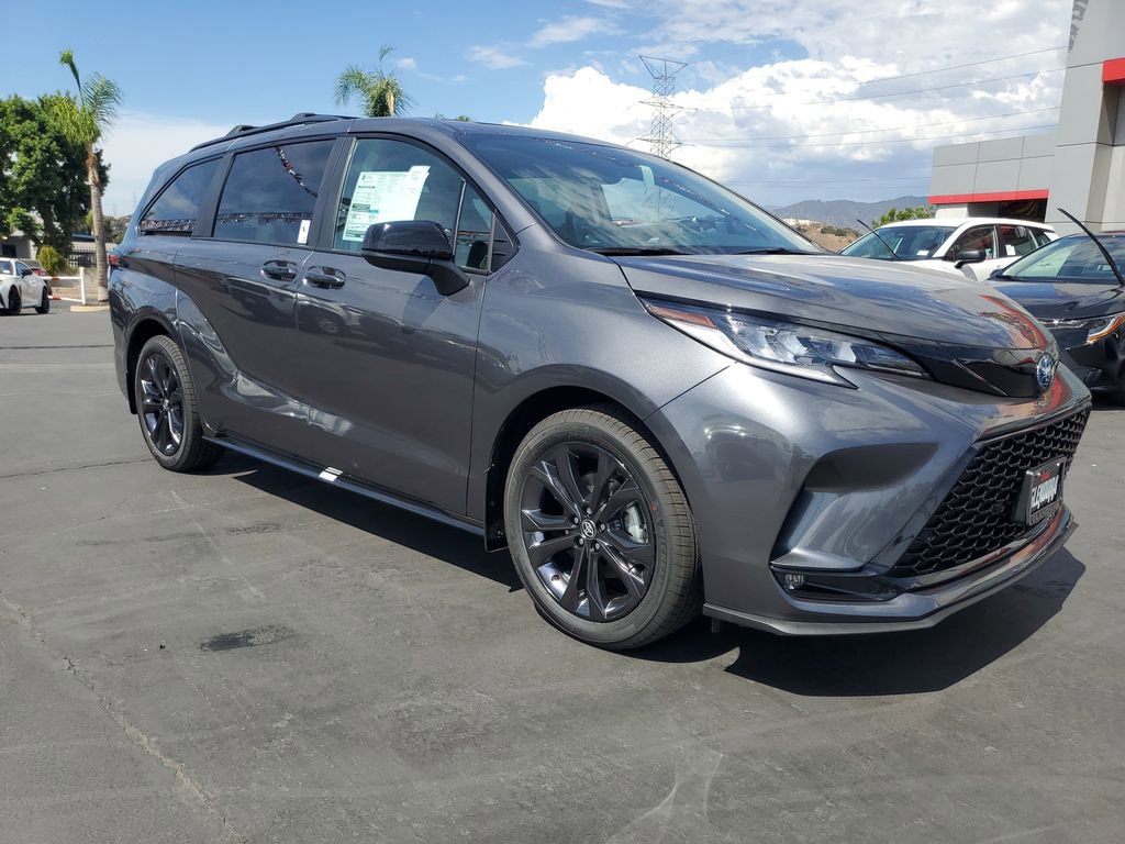 New 2025 Toyota Sienna XSE