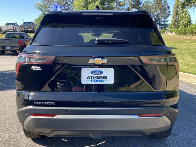 Used 2025 Chevrolet Equinox LT w/ Convenience Package II FWD image 4