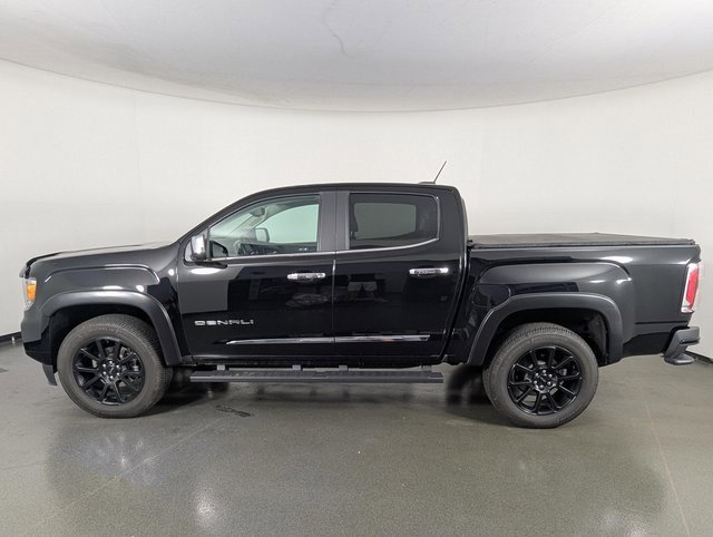 Used 2022 GMC Canyon Denali w/ Denali Black Edition Package image 5