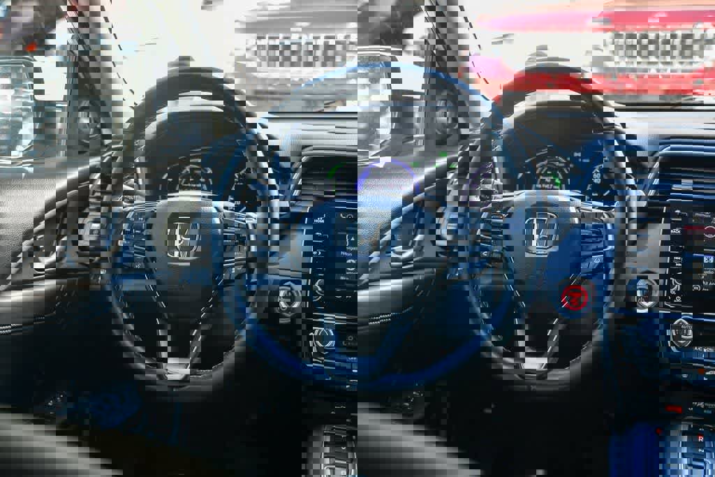 Used 2020 Honda Insight Touring image 12