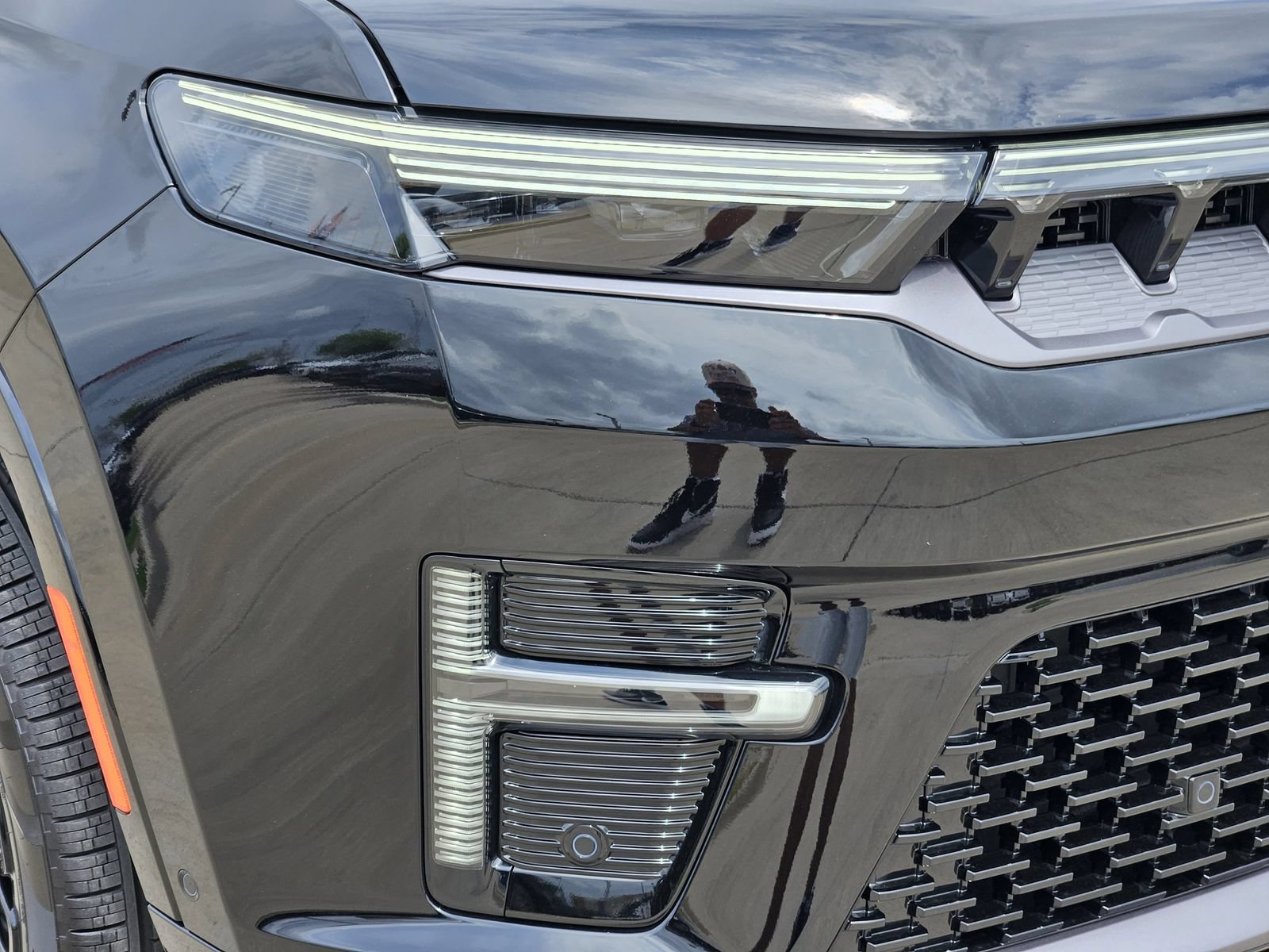 New 2026 Jeep Grand Wagoneer Limited AWD/4WD image 9