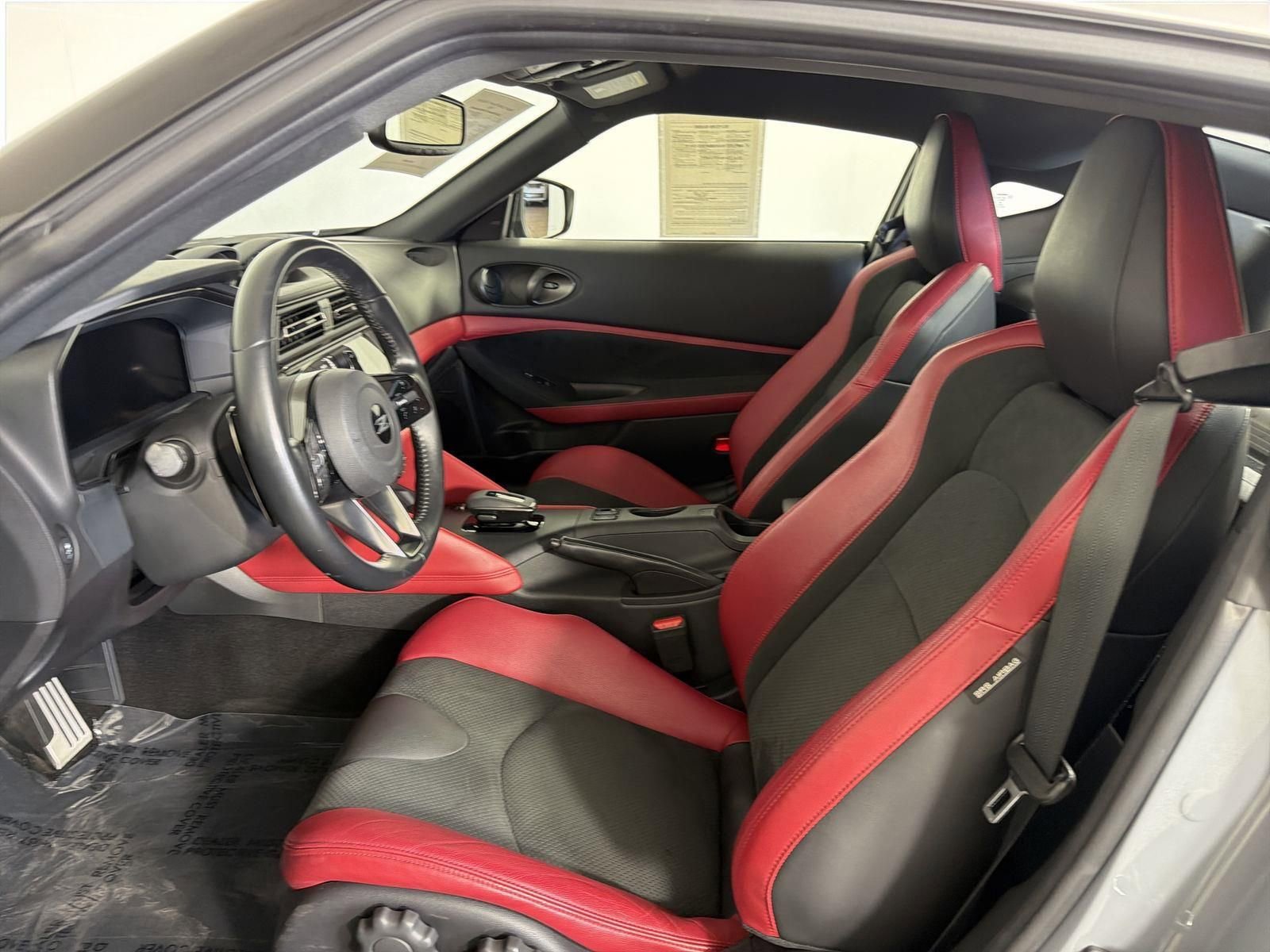 Used 2024 Nissan Z Performance w/ Floor Mat Package image 22