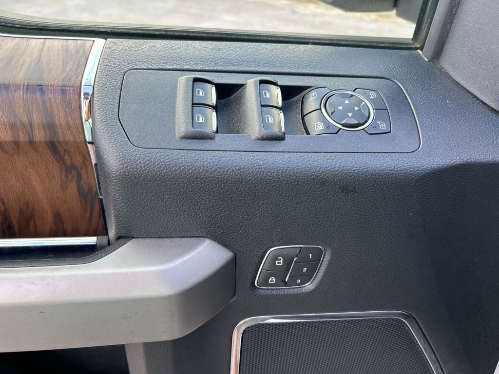 Used 2019 Ford F150 Lariat w/ Equipment Group 502A Luxury image 18