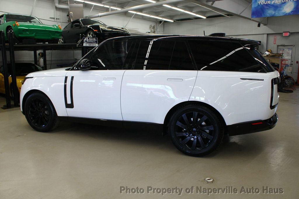Used 2024 Land Rover Range Rover SE image 5