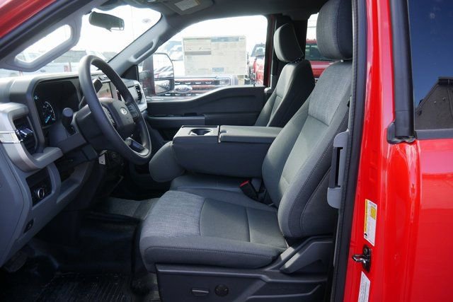 New 2026 Ford F350 XLT image 2