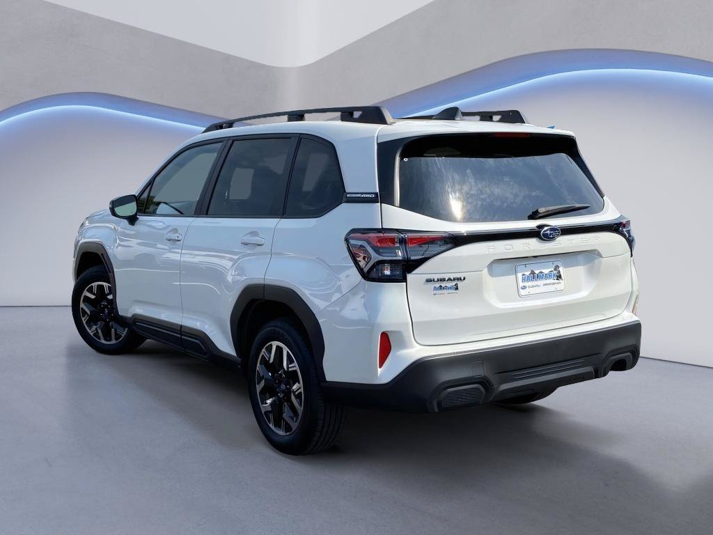 Certified 2025 Subaru Forester Premium AWD/4WD image 4