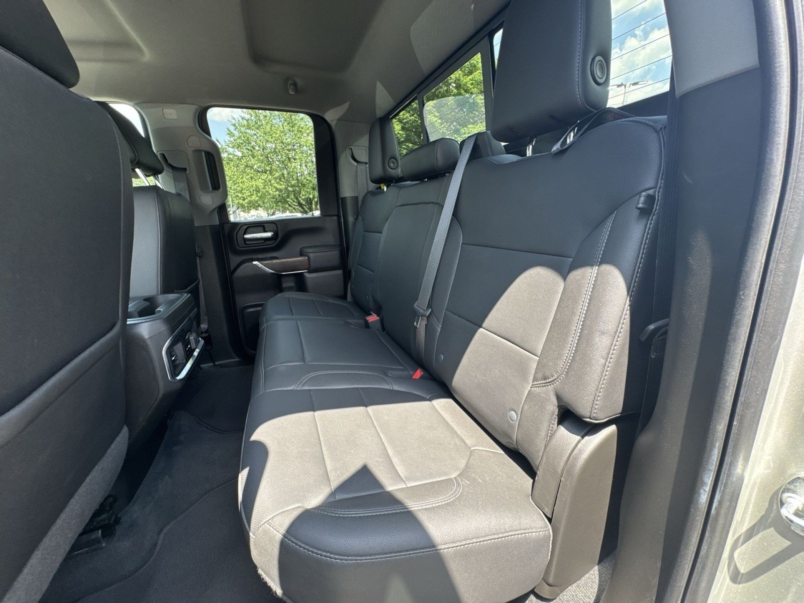 Used 2022 GMC Sierra 2500 SLT w/ SLT Convenience Package AWD/4WD image 23