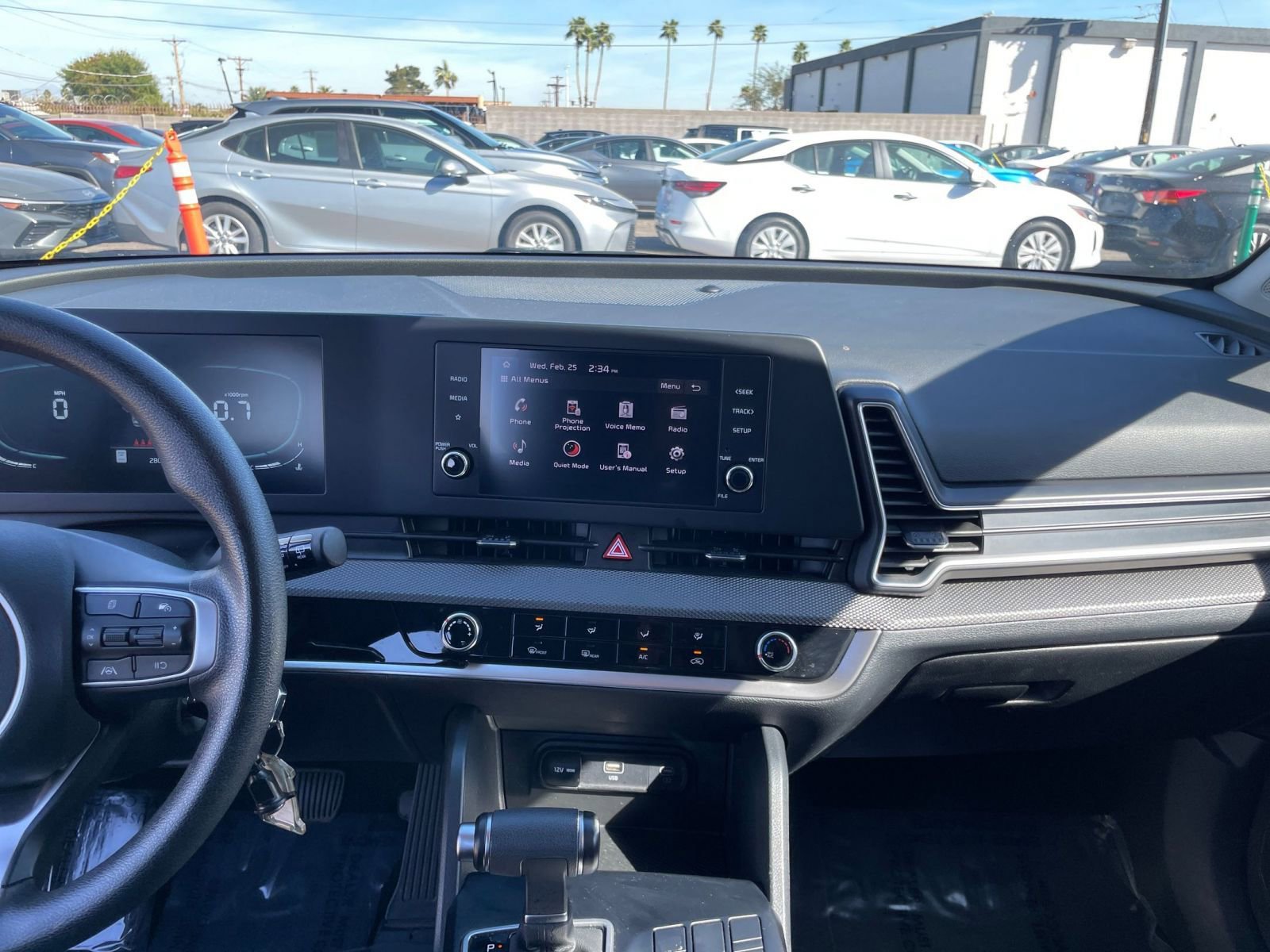 Used 2025 Kia Sportage LX FWD image 17