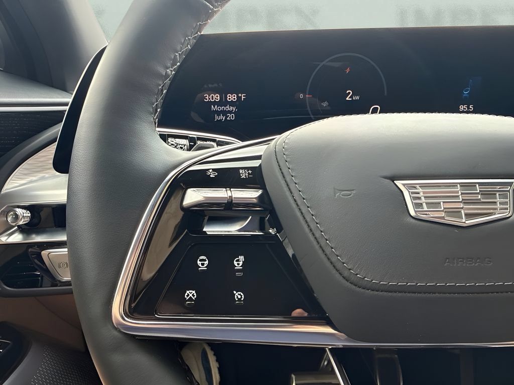 Used 2026 Cadillac Lyriq Signature Luxury w/ Nappa Leather Package AWD/4WD image 15