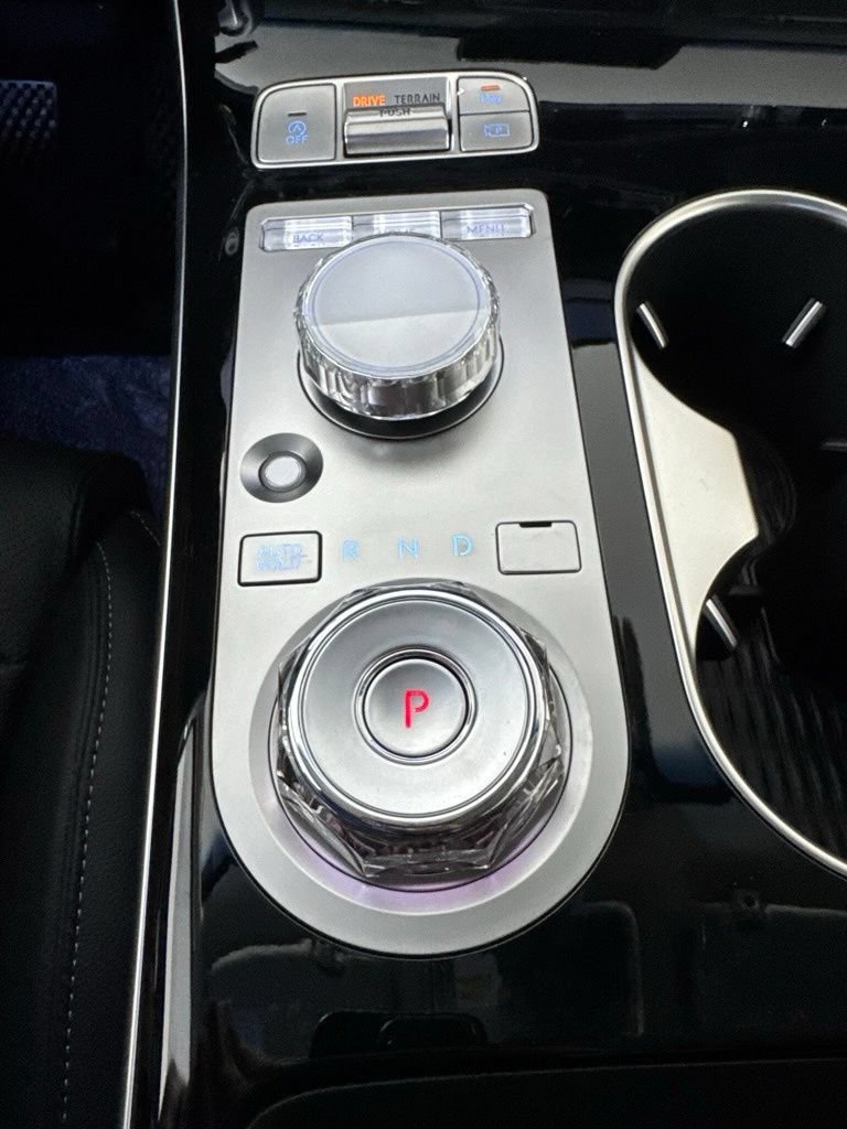 New 2026 Genesis GV70 2.5T AWD/4WD image 5