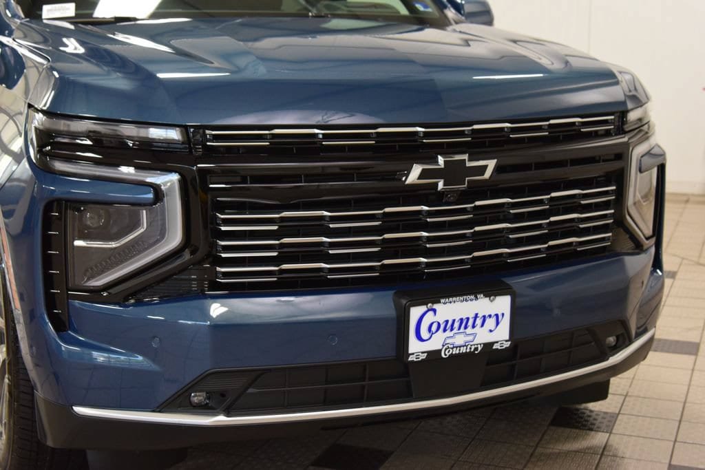 New 2026 Chevrolet Suburban High Country AWD/4WD image 13