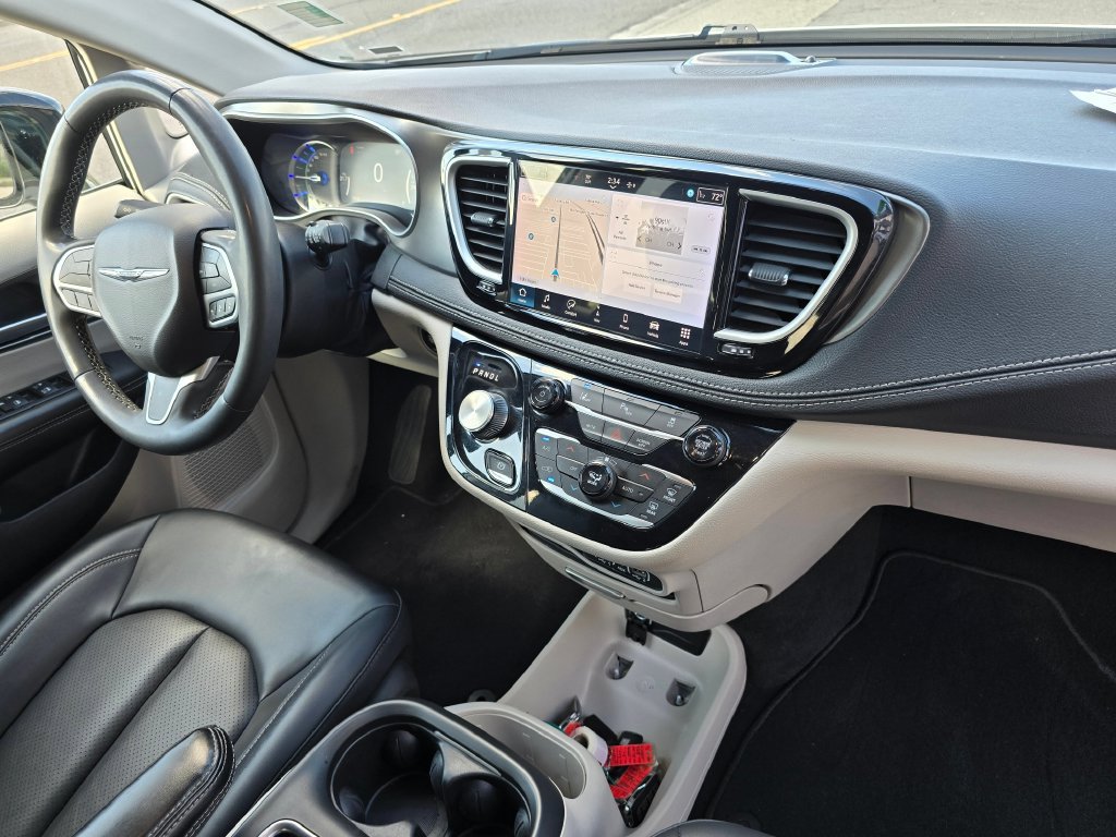 Used 2024 Chrysler Pacifica Limited FWD image 10