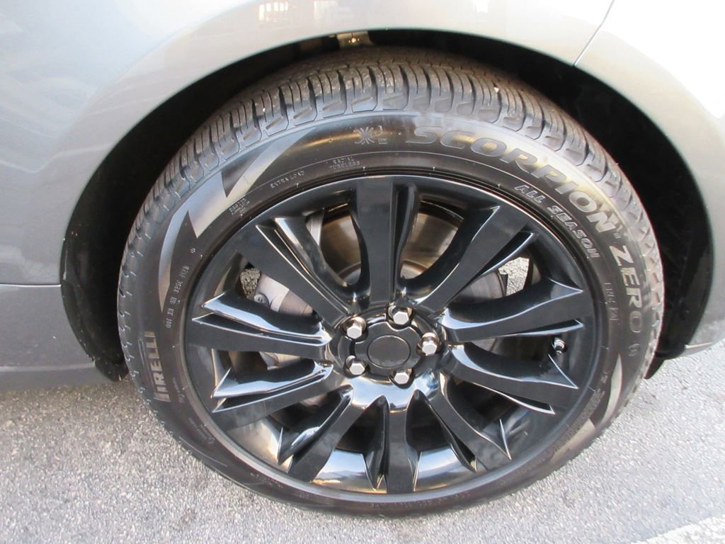 Used 2017 Land Rover Range Rover Long Wheelbase Supercharged image 9