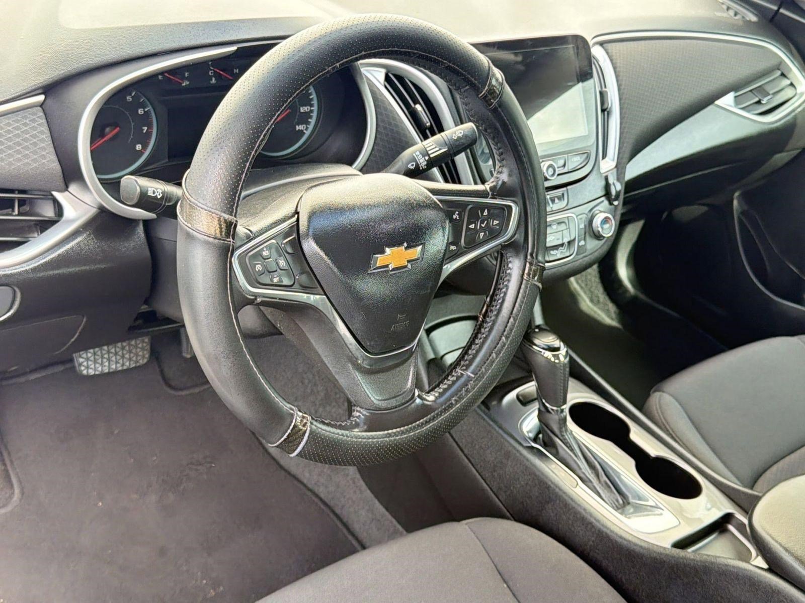 Used 2020 Chevrolet Malibu RS FWD image 4
