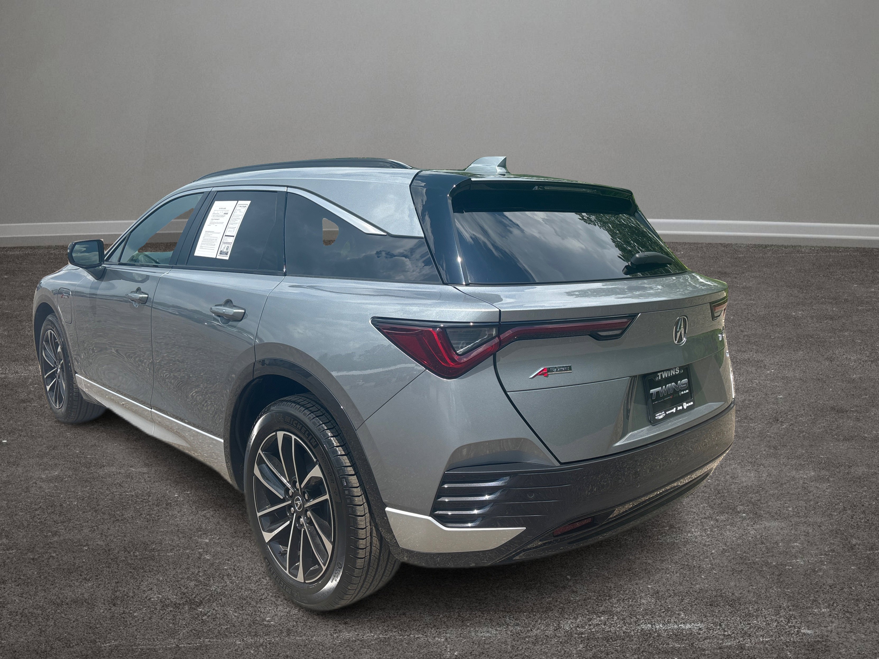 Used 2024 Acura ZDX A-Spec image 37