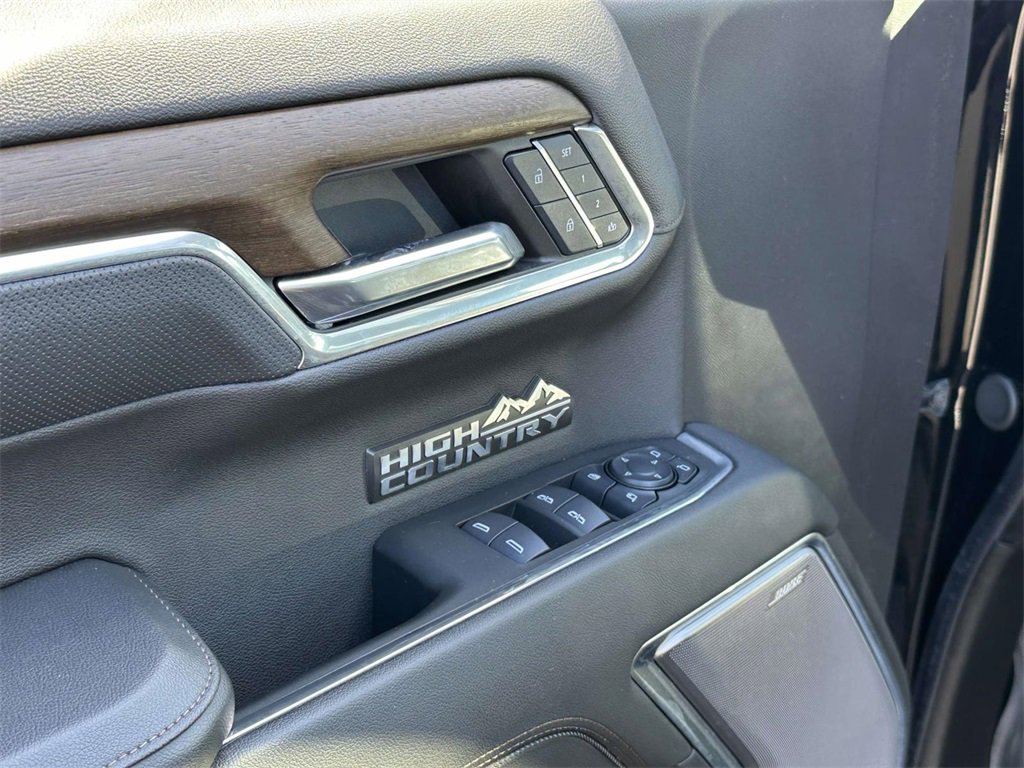 Used 2024 Chevrolet Silverado 1500 High Country w/ High Country Premium Package image 18