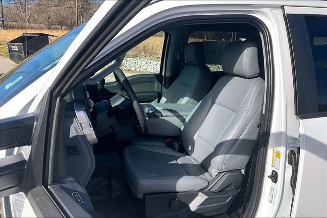 New 2026 Ford F350 XL w/ XL Chrome Package RWD image 9