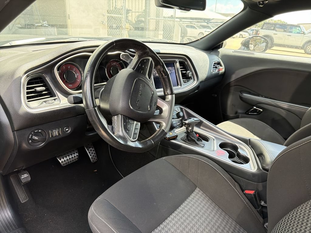Used 2020 Dodge Challenger SRT Hellcat RWD image 7