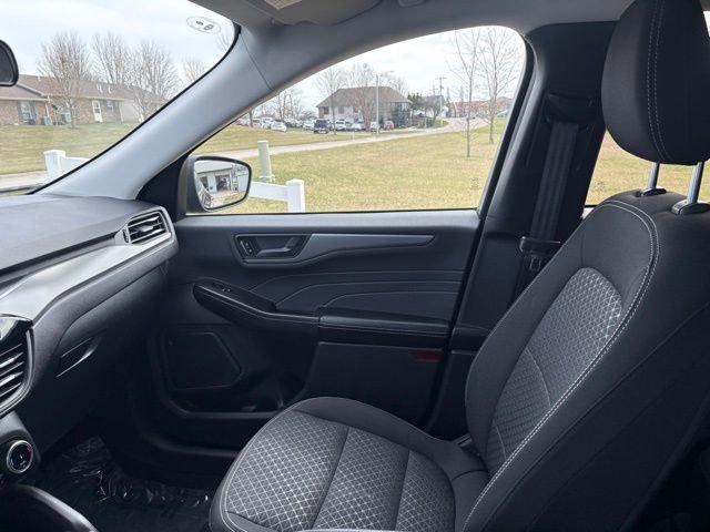 Certified 2024 Ford Escape Active AWD/4WD image 19