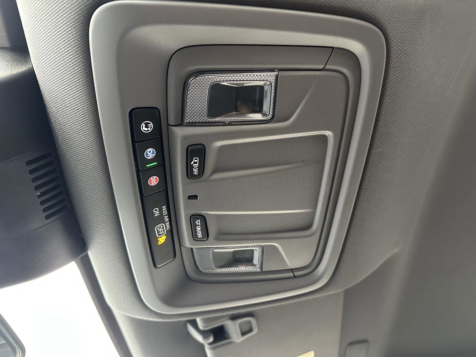 Used 2024 Chevrolet Silverado 1500 W/T w/ Z71 Off-Road Package AWD/4WD image 30