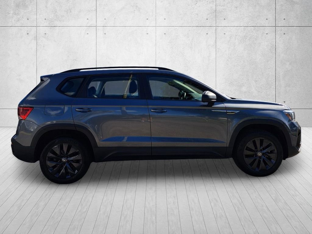 Used 2024 Volkswagen Taos S FWD image 4