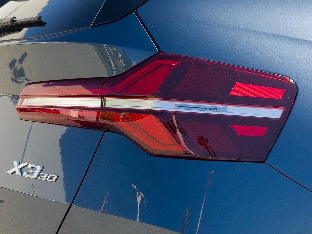 New 2026 BMW X3 xDrive30 w/ M Sport Package image 4