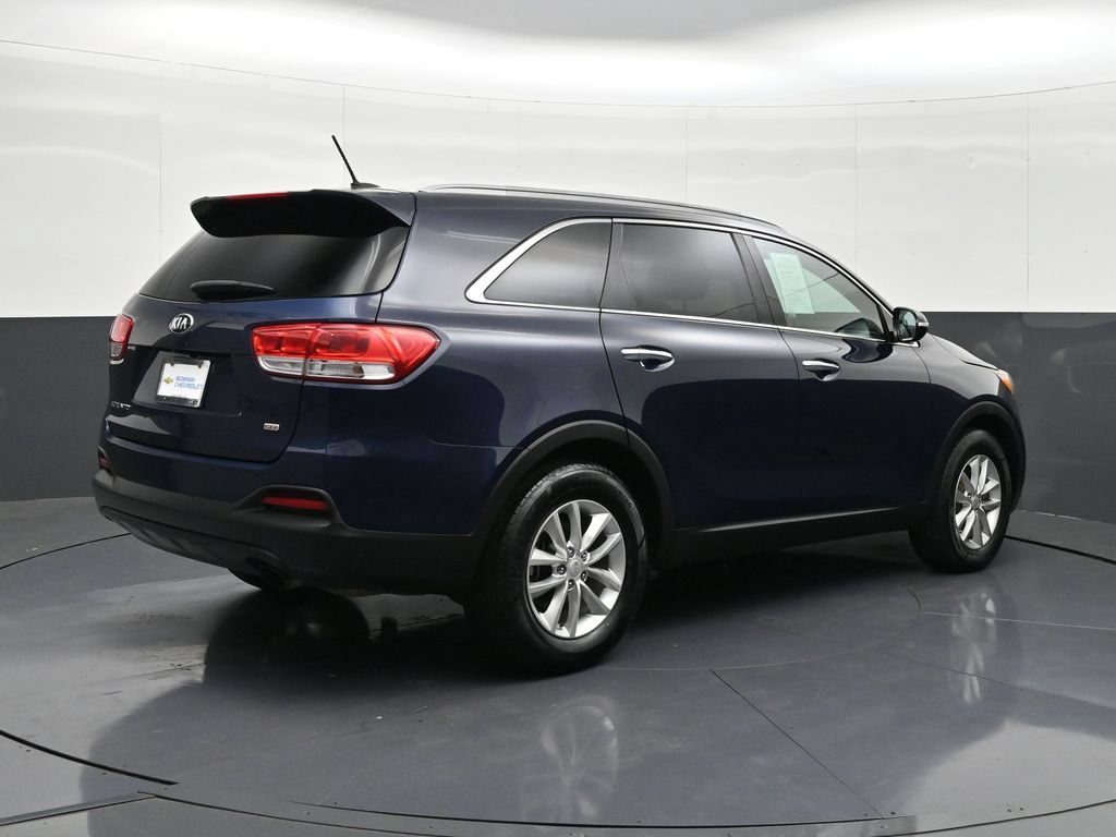 Used 2016 Kia Sorento FWD image 5