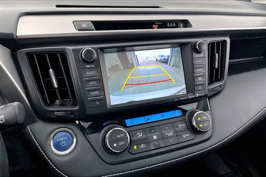 Used 2017 Toyota RAV4 XLE AWD/4WD image 28