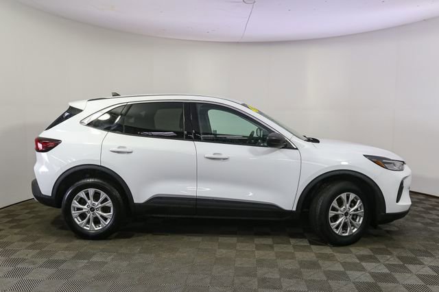 Used 2023 Ford Escape Active AWD/4WD image 14
