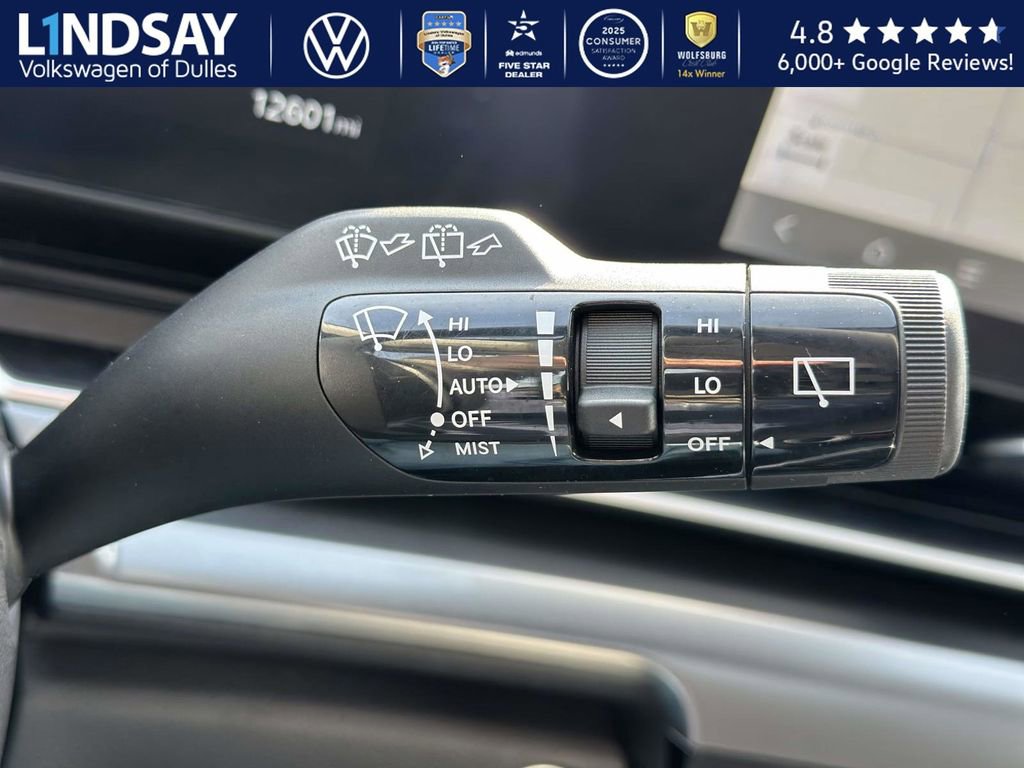 Used 2025 Kia Carnival SX image 24