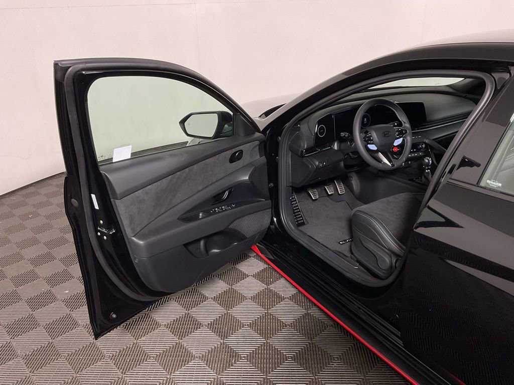 New 2025 Hyundai Elantra N image 19