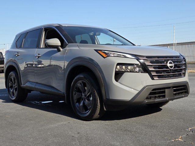 New 2026 Nissan Rogue SV FWD image 7