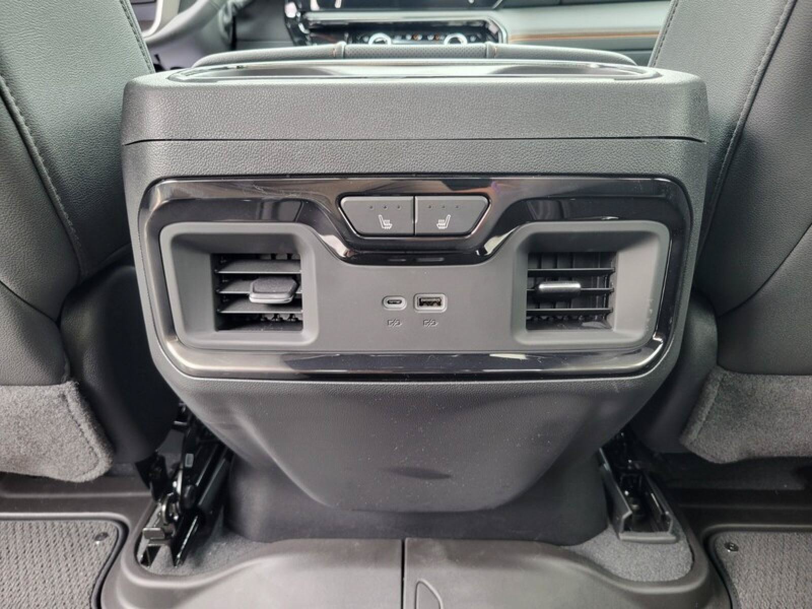 New 2026 GMC Sierra 2500 AT4 w/ AT4 Premium Plus Package AWD/4WD image 29