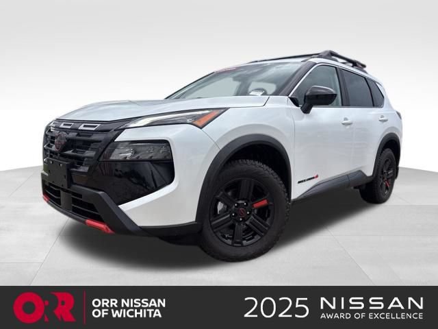 Used 2025 Nissan Rogue SV AWD/4WD image 1