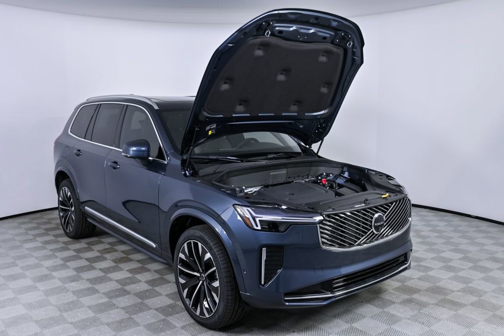 Certified 2026 Volvo XC90 B6 Plus w/ Protection Package Premier image 37