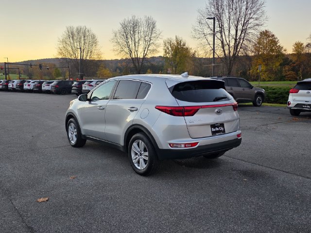 Used 2019 Kia Sportage LX AWD/4WD image 6